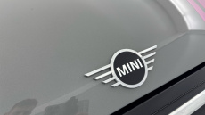 MINI Hatchback 1.5 Cooper Classic 3dr Auto Petrol Hatchback